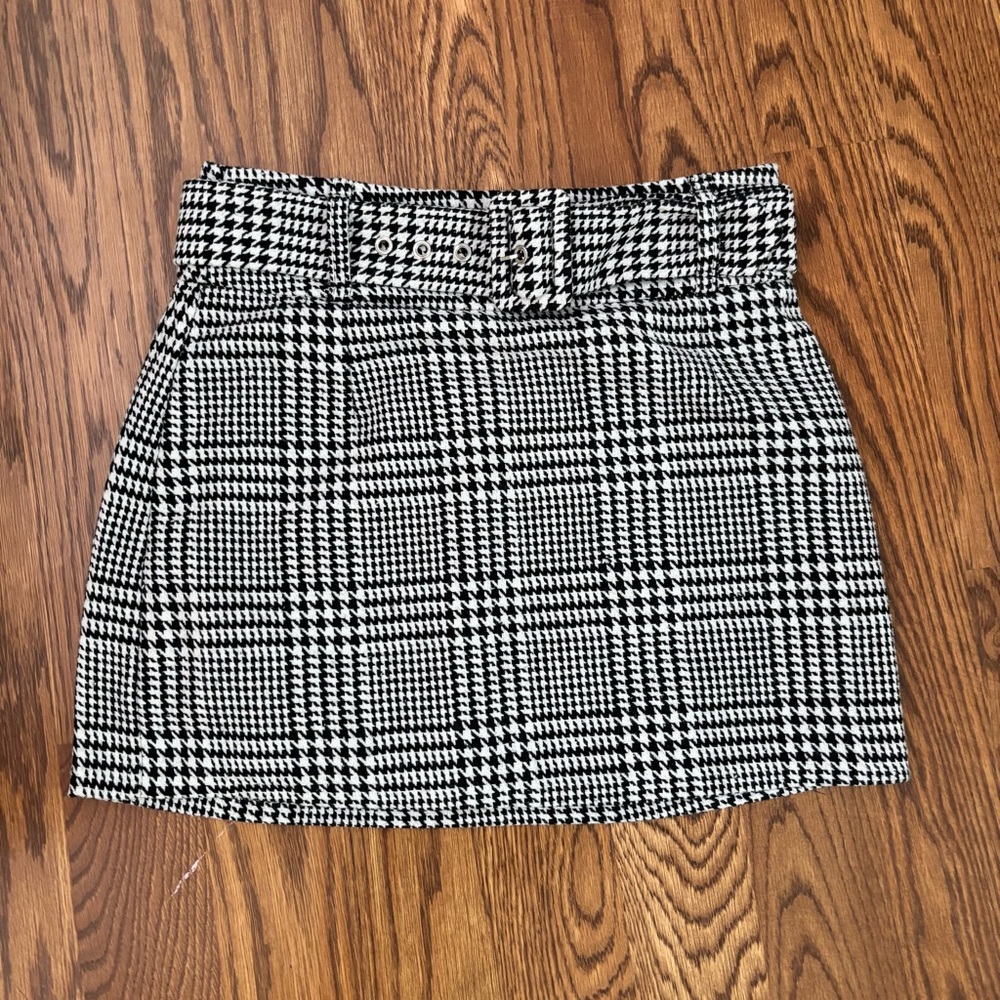 Forever 21 Black and White Plaid Mini Skirt